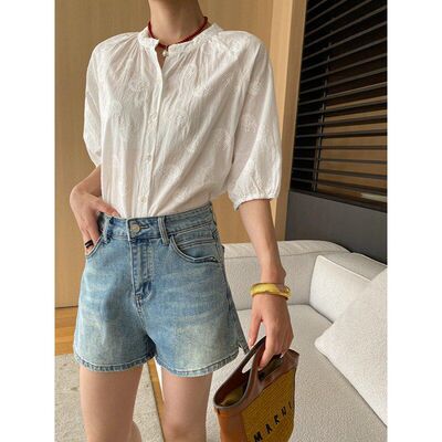 司南温柔氛围感重工立体刺绣圆领