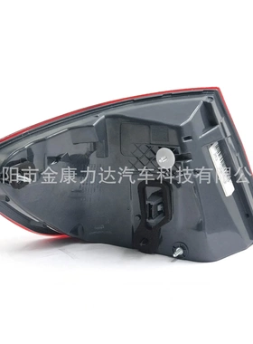 适用09-13年宝马5系F18 F10 LCI 后尾灯 63217203229/63217203230