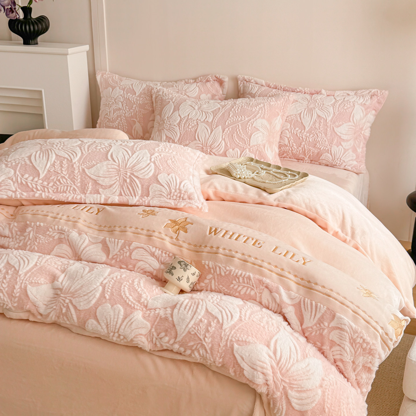 冬季加厚雕花牛奶绒四件套轻奢保暖兔绒被套婴儿绒床笠款床上用品,床上用品,床品套件/四件套/多件套,淘宝优惠券,粉丝福利购,淘宝优惠卷