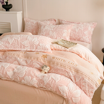 冬季加厚雕花牛奶绒四件套轻奢保暖兔绒被套婴儿绒床笠款床上用品