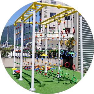 幼儿园户外攀爬秋千云梯架儿童感统训练器材室内体能爬绳吊环玩具