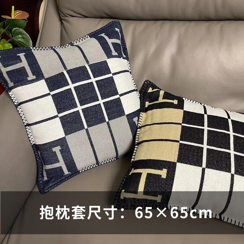 抱枕套子大号65×65枕芯二合一靠垫套车载垫子办公室午睡靠枕