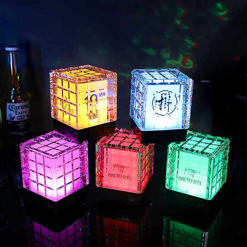 LED充电酒吧台灯魔方吧台灯