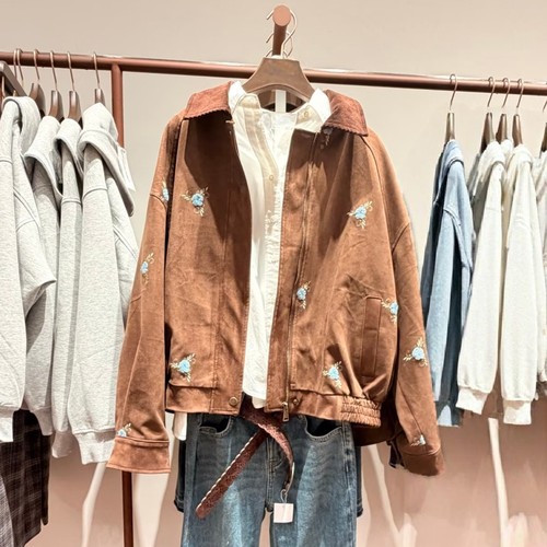 VM NY NB UR2026春气质百搭麂皮绒复古花朵刺绣翻领夹克短外套女