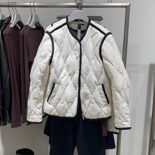 VM NY NB UR2025冬时尚百搭撞色水波纹绗缝圆领羽绒服保暖外套女