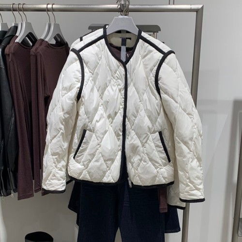 撞色水波纹绗缝圆领羽绒服外套