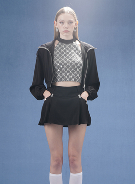 【折】4MILE设计师品牌 黑色后背镂空连帽上衣logo吊坠百褶裤裙