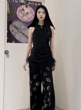 【折】LUMING ROOM 官方旗舰店秋冬新款⾦⾊鸵⻦⽑戴帽衫背⼼裙