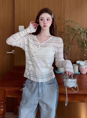 Three Quarters25SS 紫色不规则V领斜扣毛衫