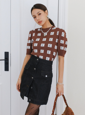 【折】C/MEO RUNNING 圆领格纹针织衫短袖高腰开衩牛仔半身裙