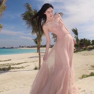 新款 Luck Sheer Wavy蕾丝鱼骨抹胸大摆网纱连衣裙 折样