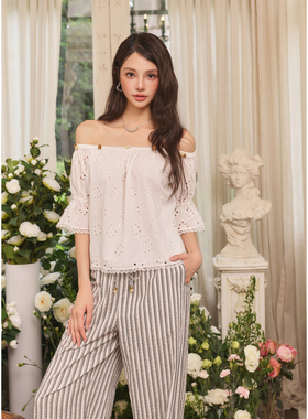 Three Quarters 25SS白色刺绣镂空串珠一字肩上衣条纹花边长裤