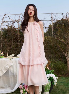 Three Quarters25SS 薄荷绿色手工玫瑰花朵装饰挂脖连衣裙