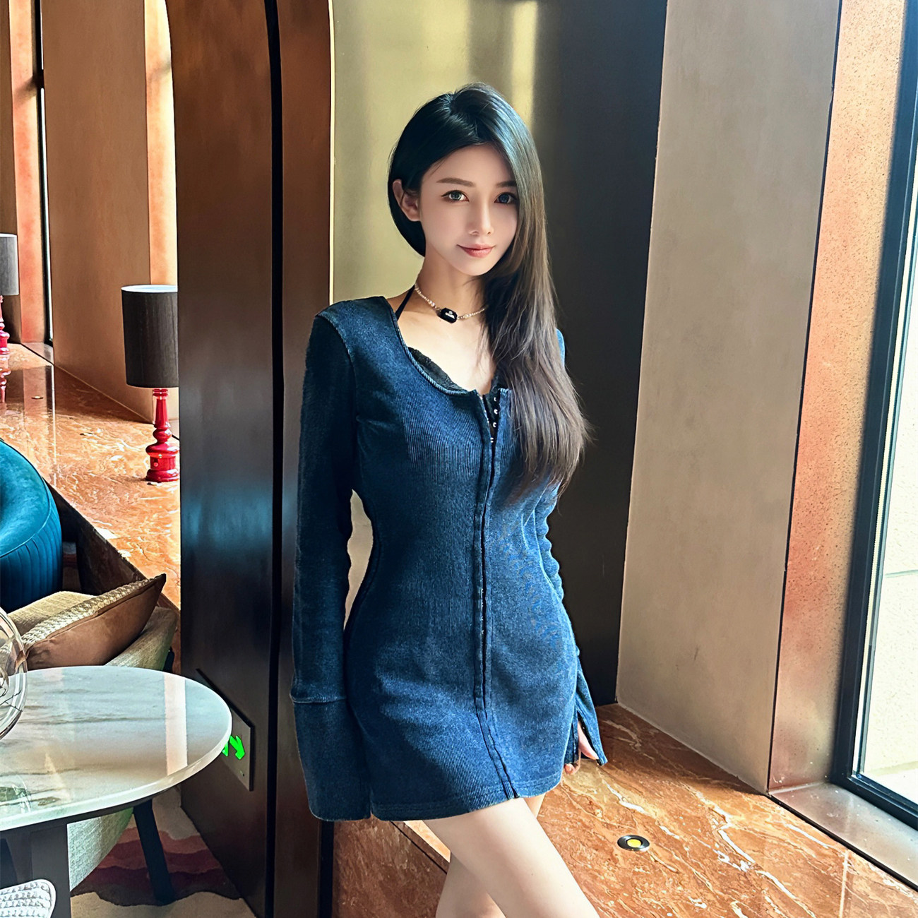 JAC FLEURANT 2024早春新款蕾丝拼接深蓝针织牛仔挂脖连衣裙木兰