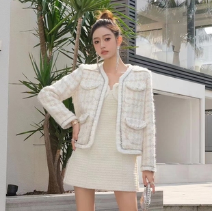 Vevina Diana 小香风珍珠镶边外套复古编织收腰吊带连衣裙 折