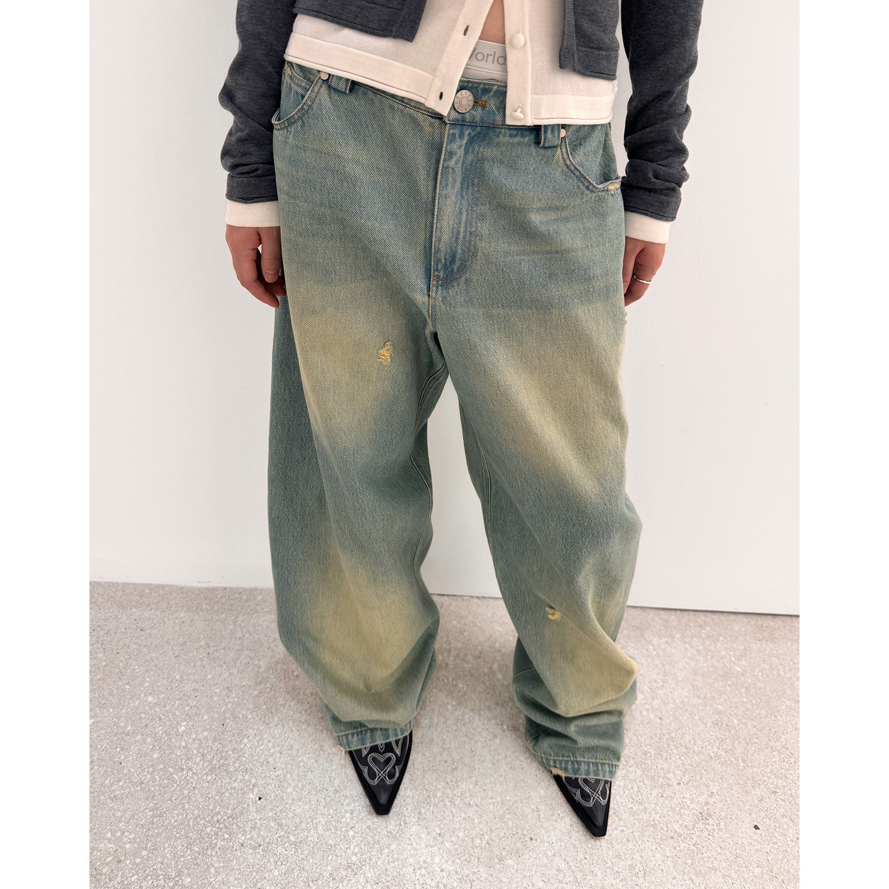 MARKGONG 26SS  经典蓝牛仔弯刀裤图片