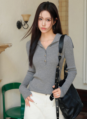 Three Quarters24秋季 灰色羊毛大翻领扭结门襟打底衫工装牛仔裤