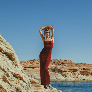 折 高级金属环长款 Nana 23ss 吊带开叉连衣裙酒 Jacqueline