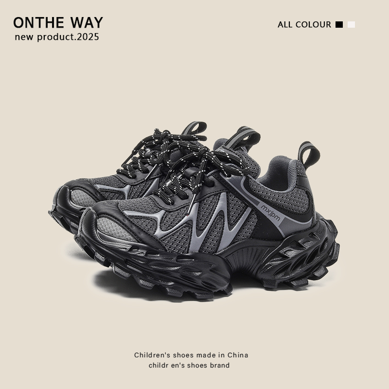 2025秋冬款加绒儿童老爹鞋二棉男童运动鞋保暖户外女童鞋子中大童