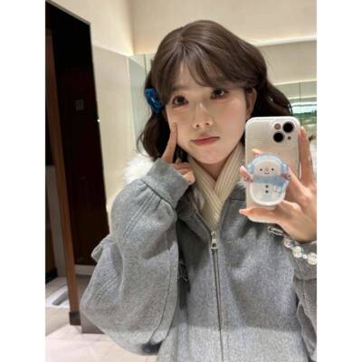 系复古连帽运动衫女202穿5秋冬毛新款慵懒风小众韩搭休闲IUI宽松