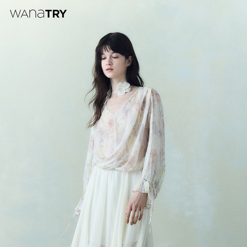 wanatry印花飘逸感荡领上衣