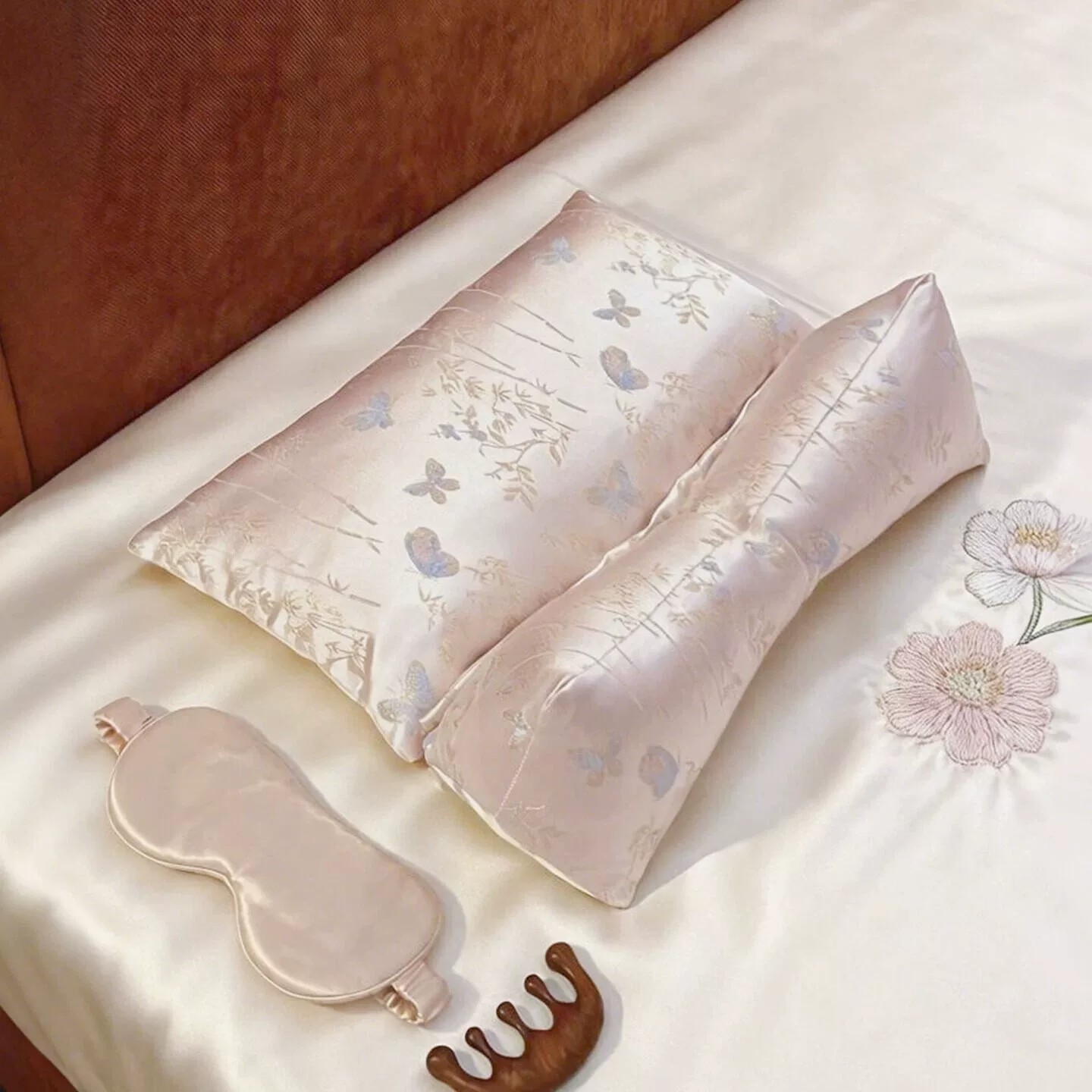 连体荞麦枕头护颈椎助睡眠决明子中药枕头学生宿舍护颈枕女送礼物