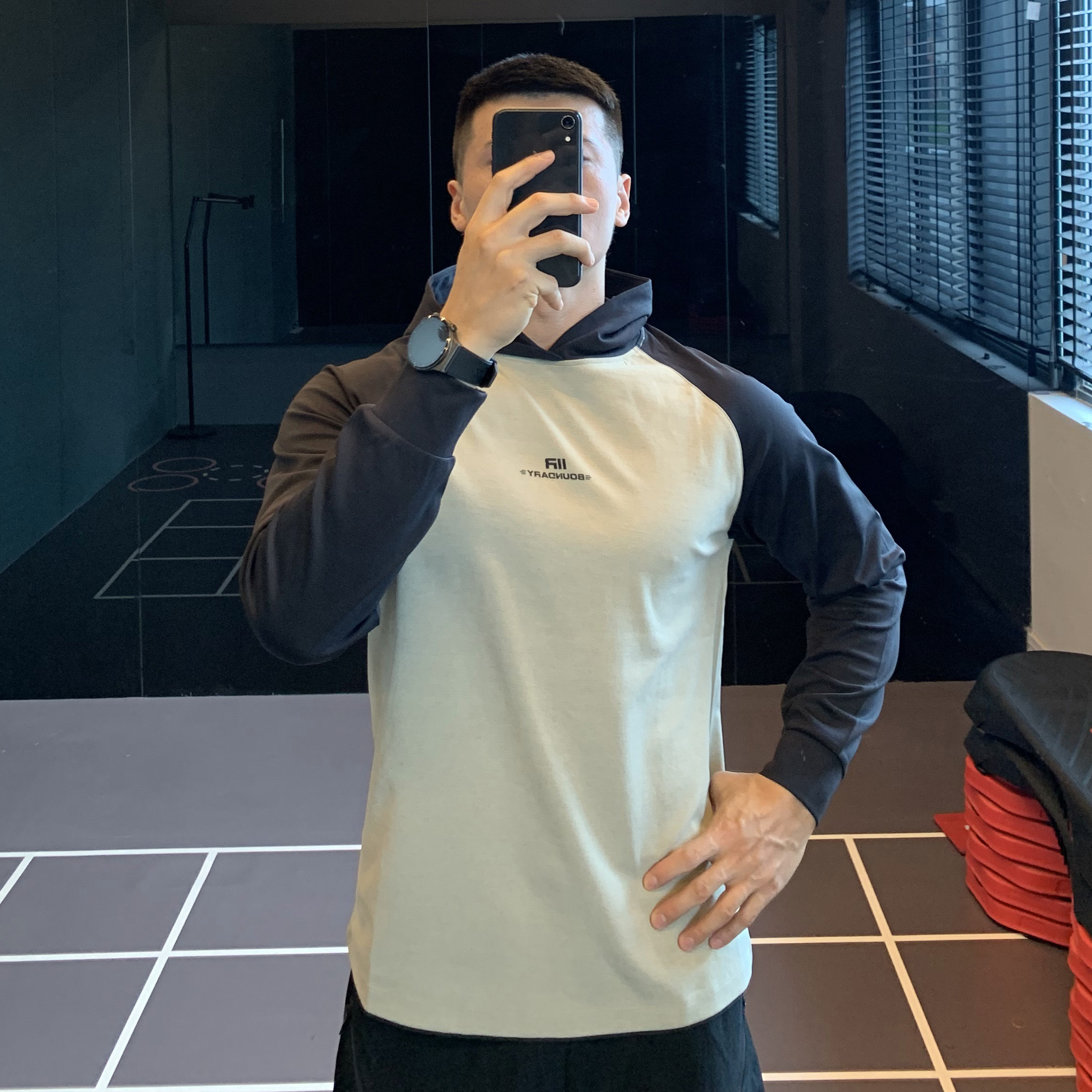 撞色美式插肩袖连帽长袖T恤男秋