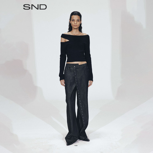 SNDAW26镂空斜肩上衣女款