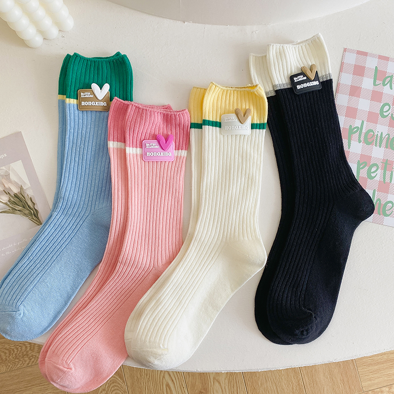 粉色爱心拼色多巴胺搭长筒堆堆袜
