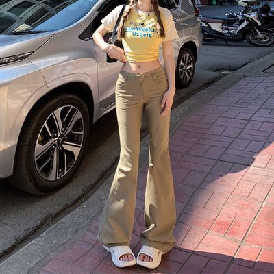卡其色低腰微喇叭牛仔裤女弹力