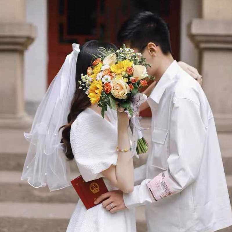 领证登记小头纱新娘高级拍照道具结婚主婚蝴蝶结头饰超仙森系儿童