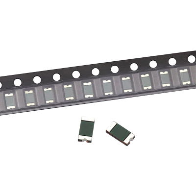 贴片PTC自恢复保险丝封装1206