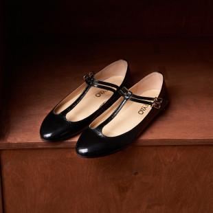 月曜事务所原创设计手工制作 玛丽珍 纯黑圆头平跟双绑带百搭法式
