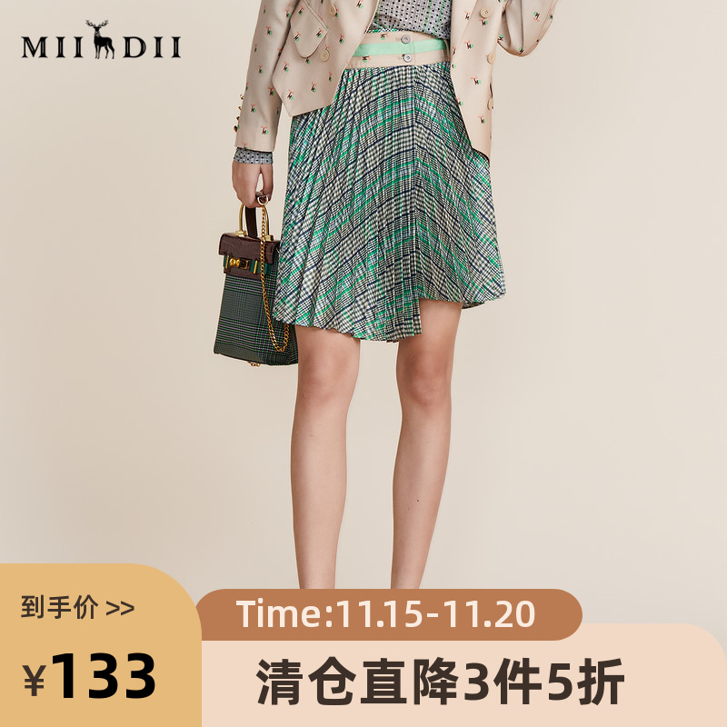 格子印花百褶半裙，设计感裙摆丰富层次
