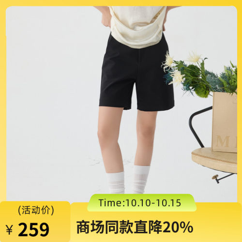 百搭黑色短裤，四面弹质地丰满且Q弹