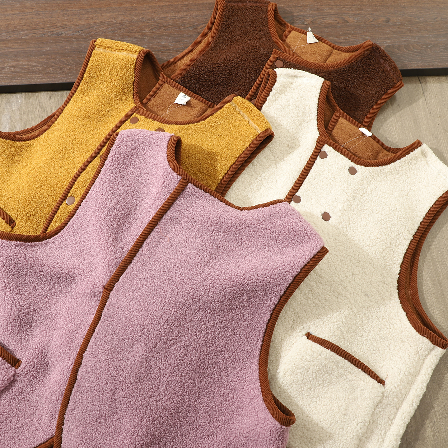 日系复古羊羔绒保暖宽松无袖马甲