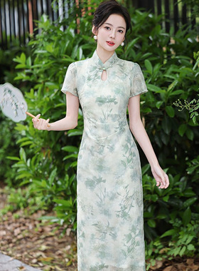 绿色修身旗袍夏新中式改良年轻款少女素雅日常可穿连衣裙高端气质