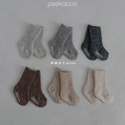 PEEKABOO柔软舒适纯色中筒袜