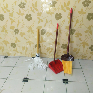 Dollhouse娃娃屋模型ob11红扫把垃圾铲拖布场景配件 迷你厨房拖把