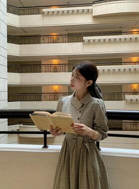 Huangzuozuo佐佐家小个子 复古格纹翻领连衣裙女秋季长袖系带长裙