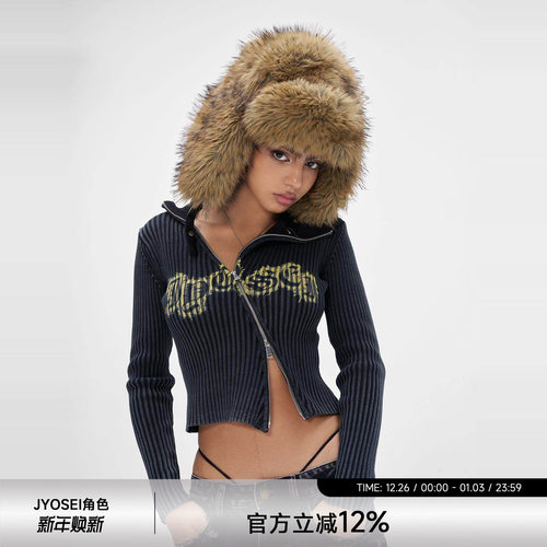 斜襟翻领碳色酸洗印花针织衫上衣