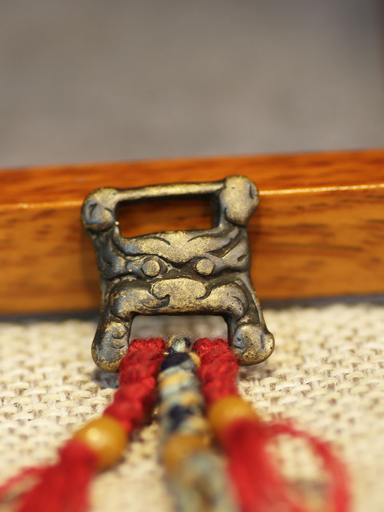 天铁支巴扎经书扣