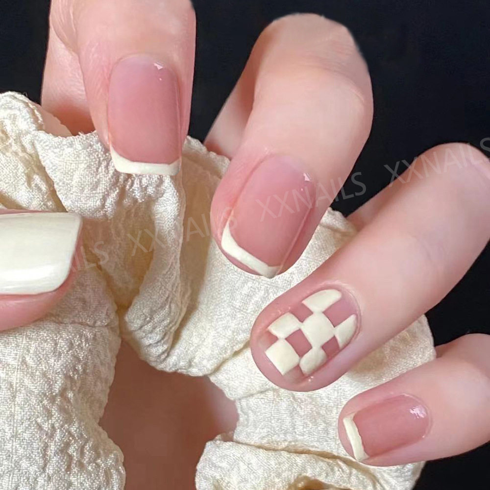 简约奶油白棋盘格日系穿戴甲可反复拆卸指甲贴片美甲成品甲片