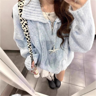 蓝色麻花翻领毛衣女2026新款奶fufu慵懒风韩系秋冬季穿搭针织上衣