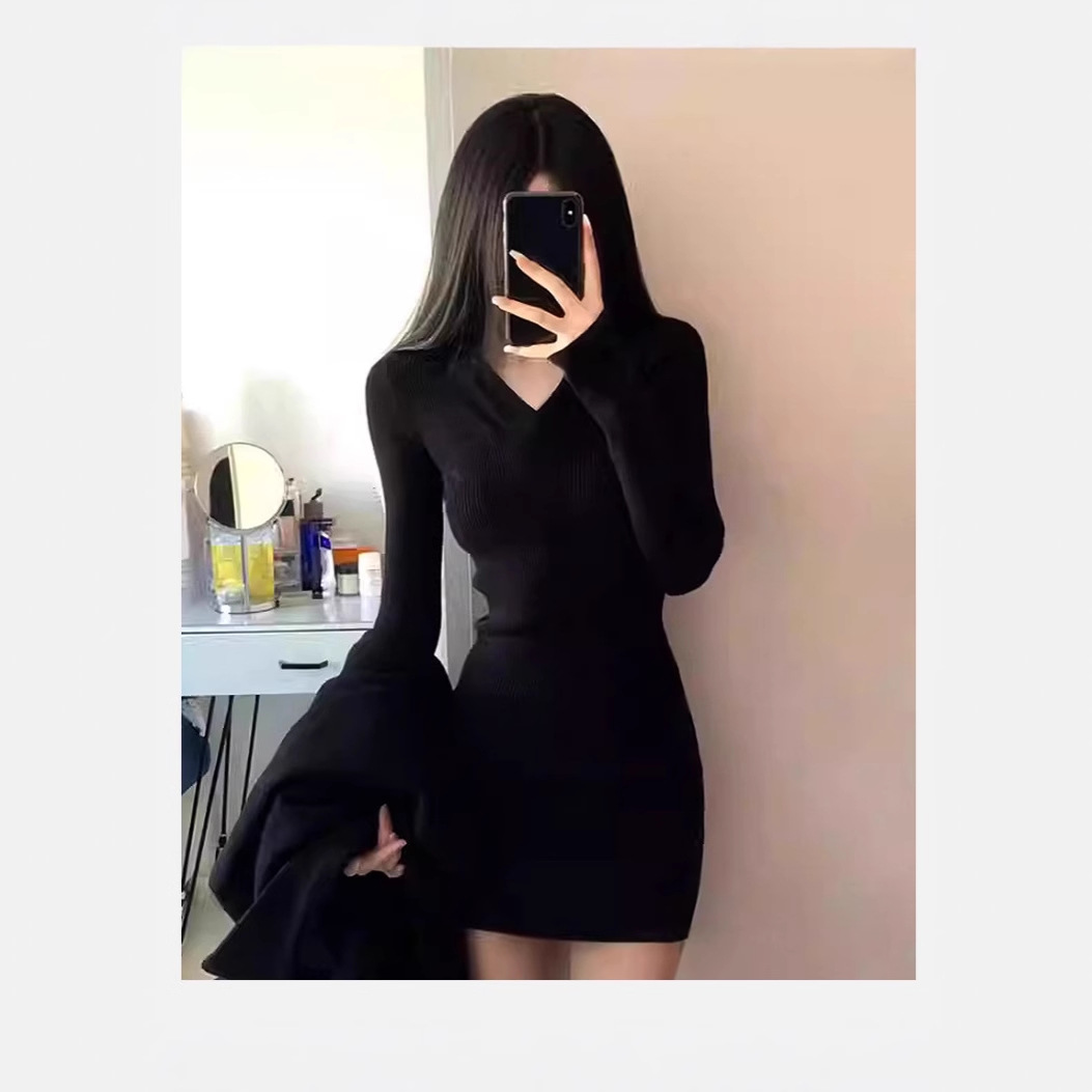 黑色包臀连衣裙女秋冬季修身大衣内搭加绒针织紧身性感纯欲风裙子