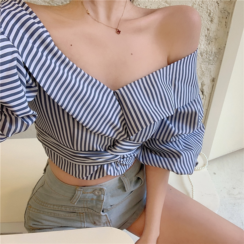 Real price ~ watch out for sexy short striped stacked short sleeve shirt