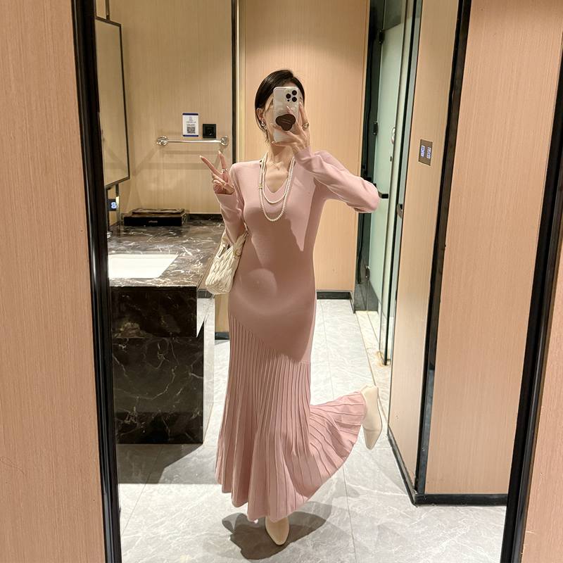 秋冬V领针织修身孕妇连衣裙