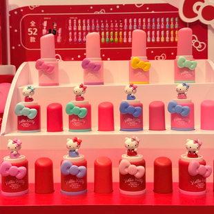 Hellokitty悸动亮相系列趣粒盲盒凯蒂猫摆件萌粒潮玩周边女生礼物