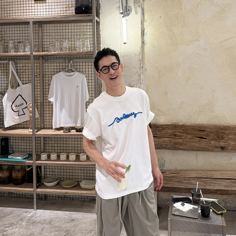 NickTian立体蓝色字母短袖T恤