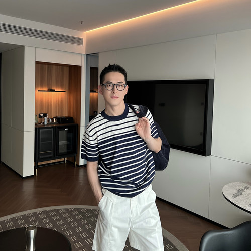 NickTian极简条纹冰丝针织短袖